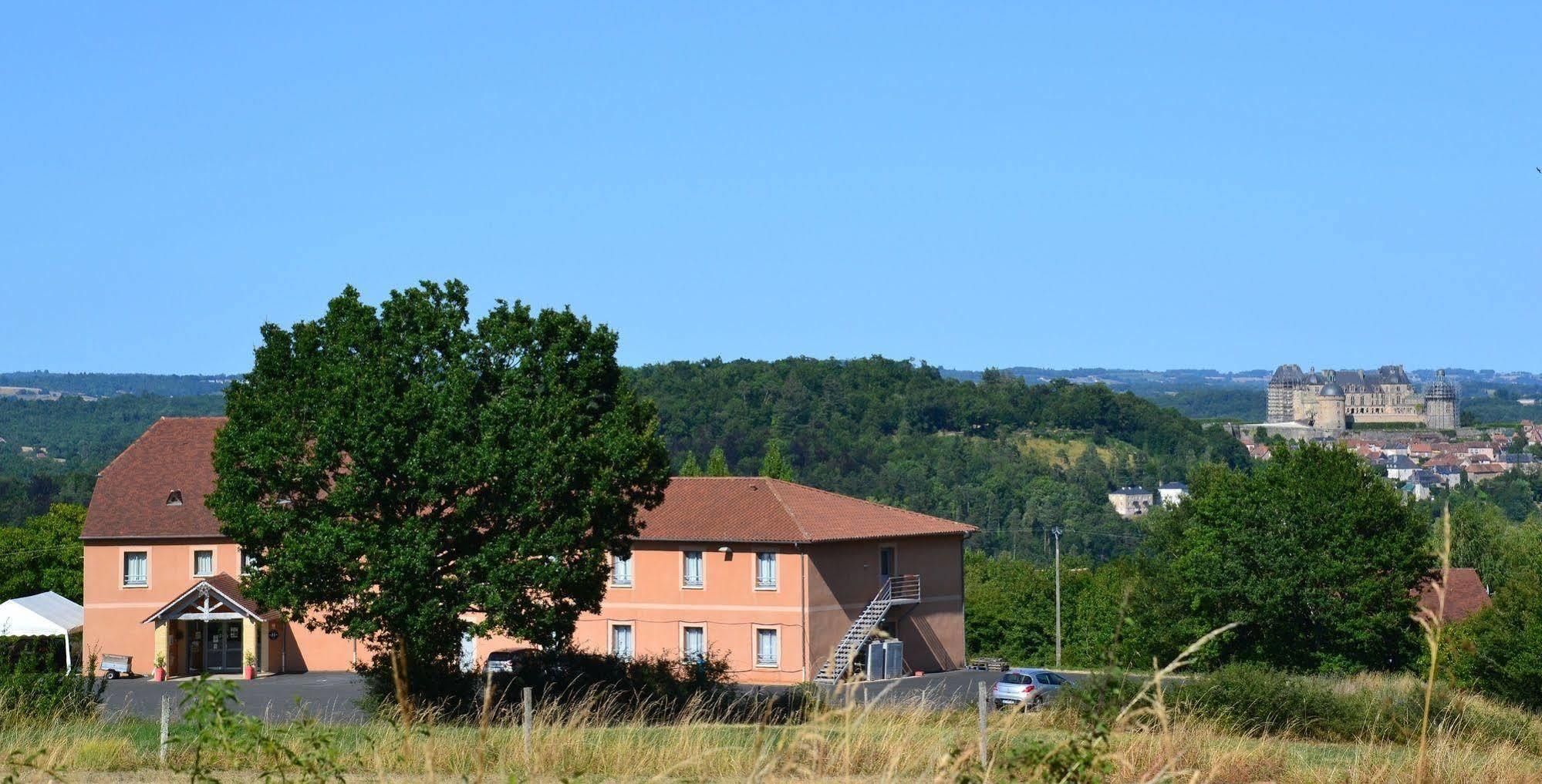 Hotel Au Périgord Noir Hautefort Esterno foto