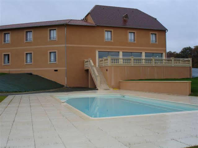 Hotel Au Périgord Noir Hautefort Esterno foto